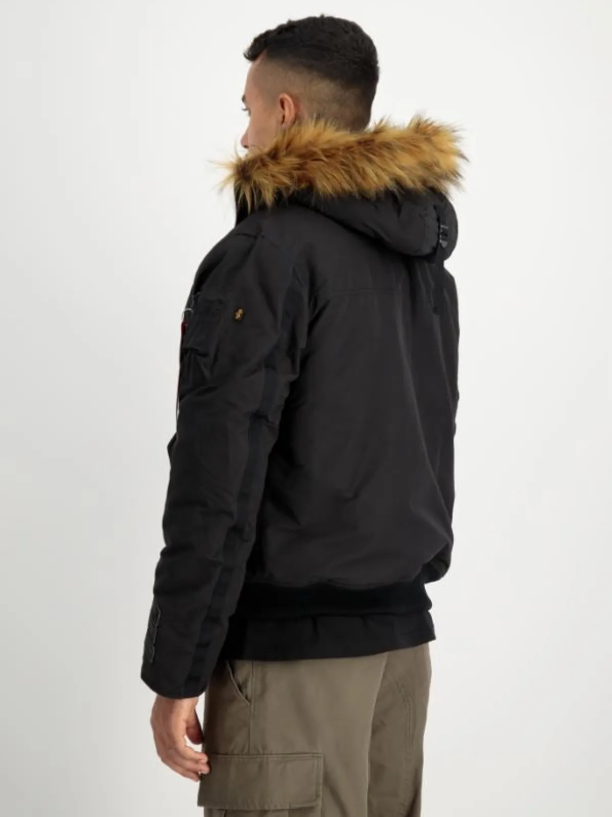 Best Arctic Guardians - Talvitakki Urban Wear Katukamaa|Takit