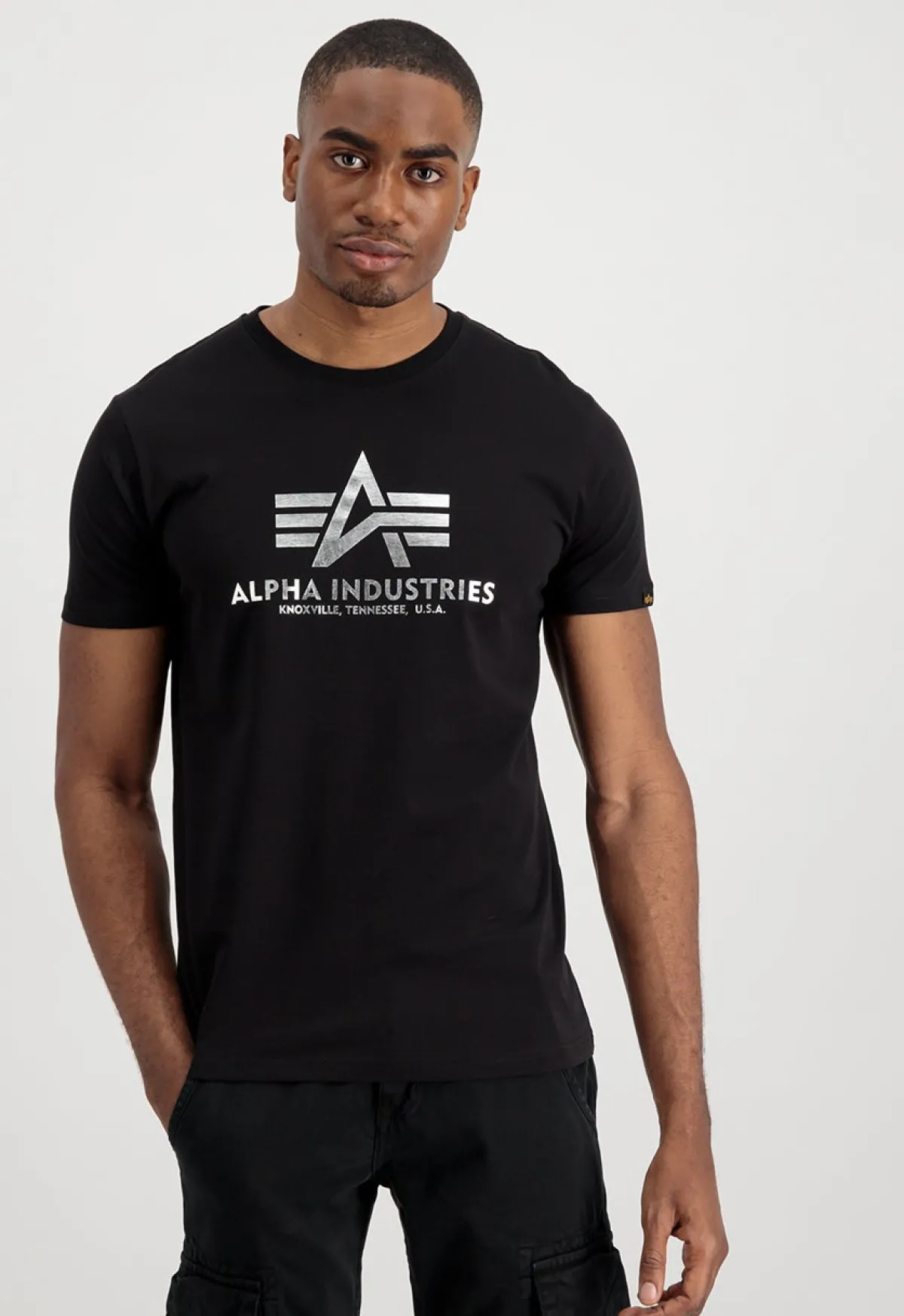 Online Basic Foil Print - T-Paita, musta-hopea Urban Wear Katukamaa|Sport