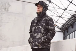 Hot Frontzip - Tuulitakki, darkcamo Takit|Takit