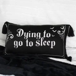 Best Dying to go to sleep - koristetyyny Goottikamaa|Sisustustekstiilit
