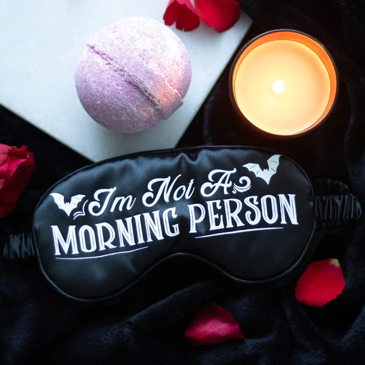Discount I'm Not a Morning Person - Satiini unimaski Goottikamaa|Ystävälle