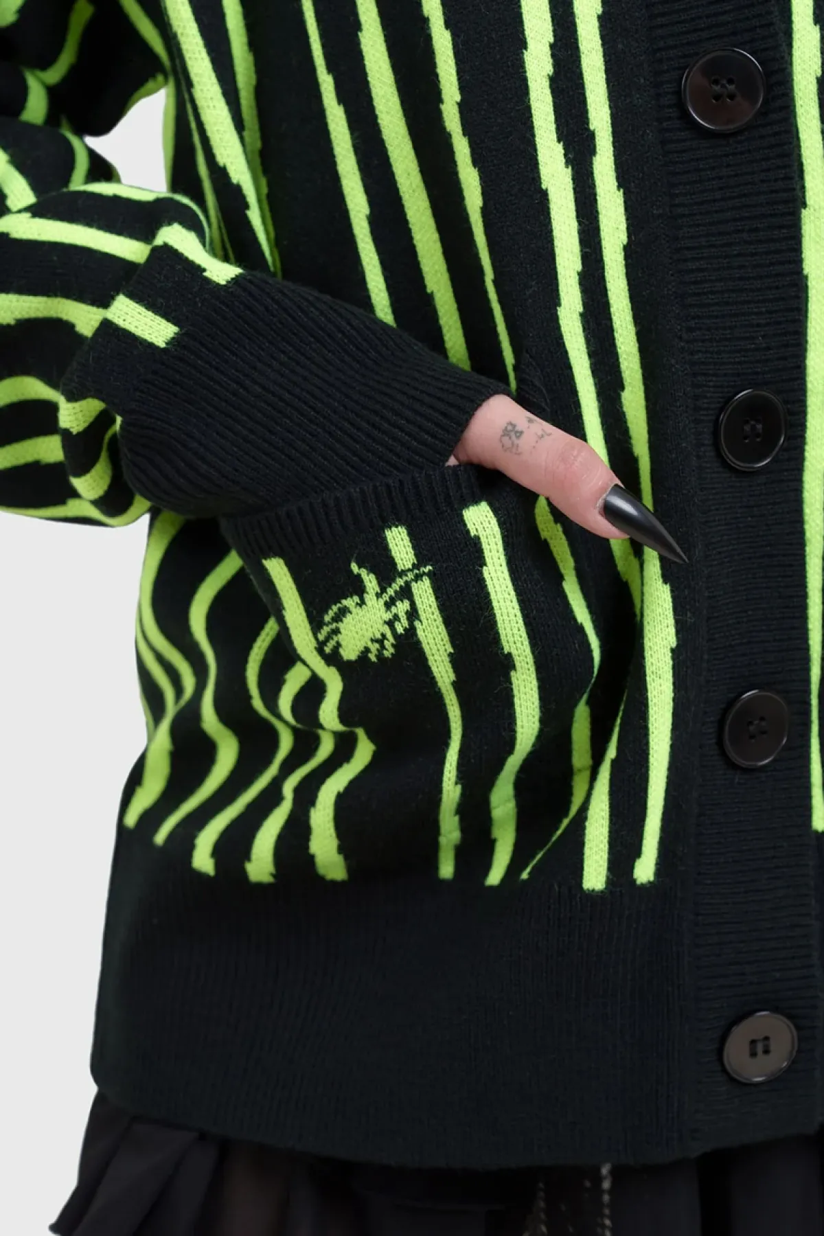 Outlet Beetlejuice, Beetlejuice, Beetlejuice Intarsia - Neuletakki Neuleet|Goottikamaa