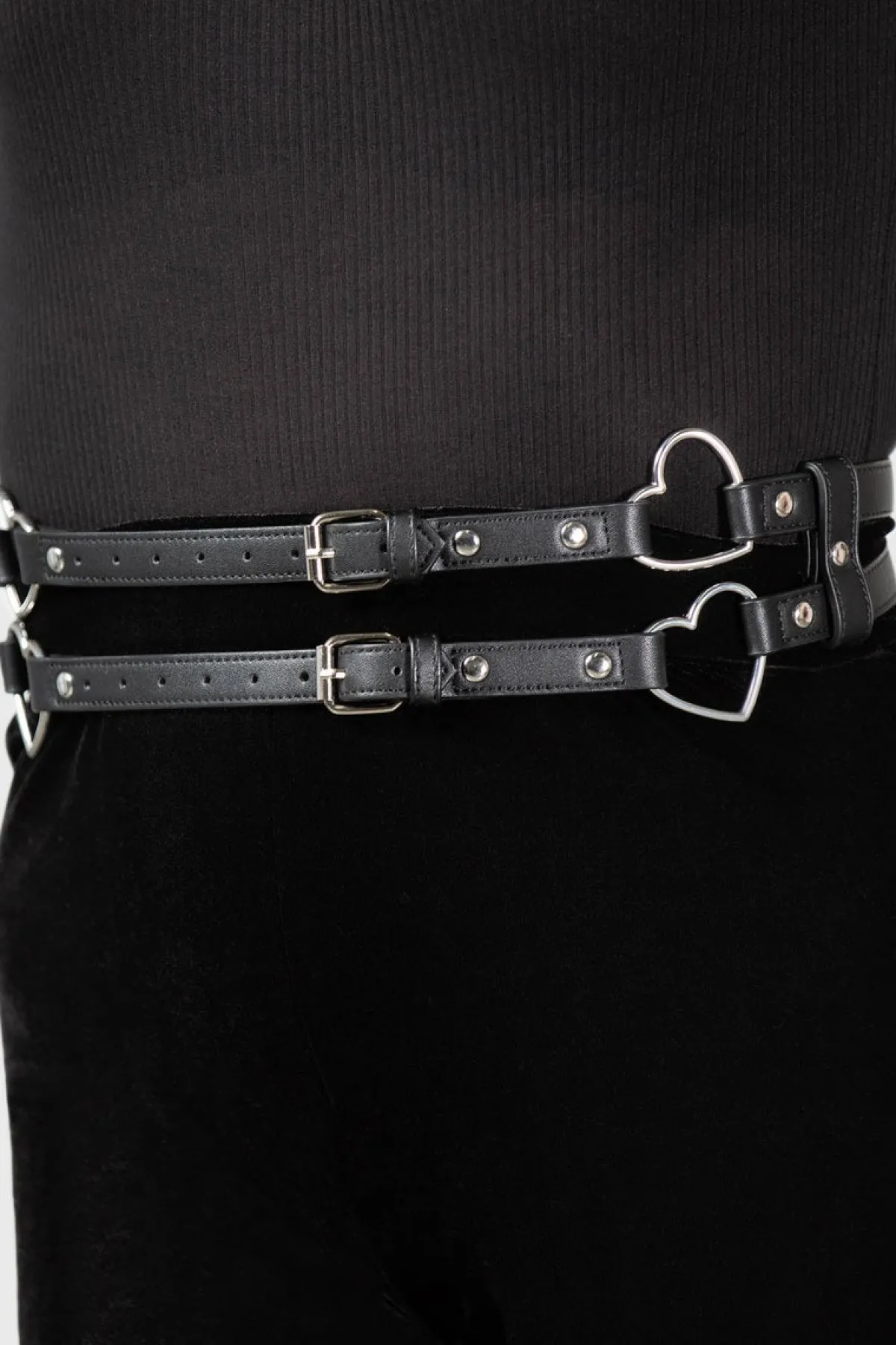 Online Irene - Vyö Goottikamaa|Harnessit
