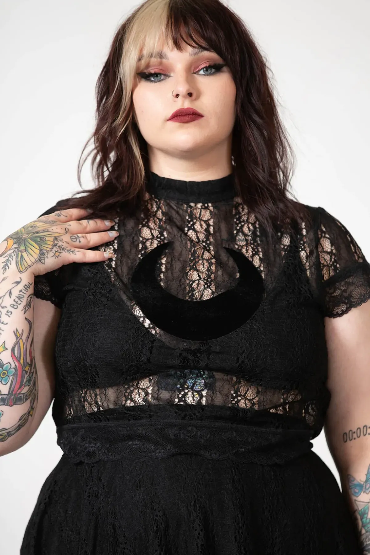 Online Moon Rays Lace - Crop T-paita Goottikamaa|T-Paidat