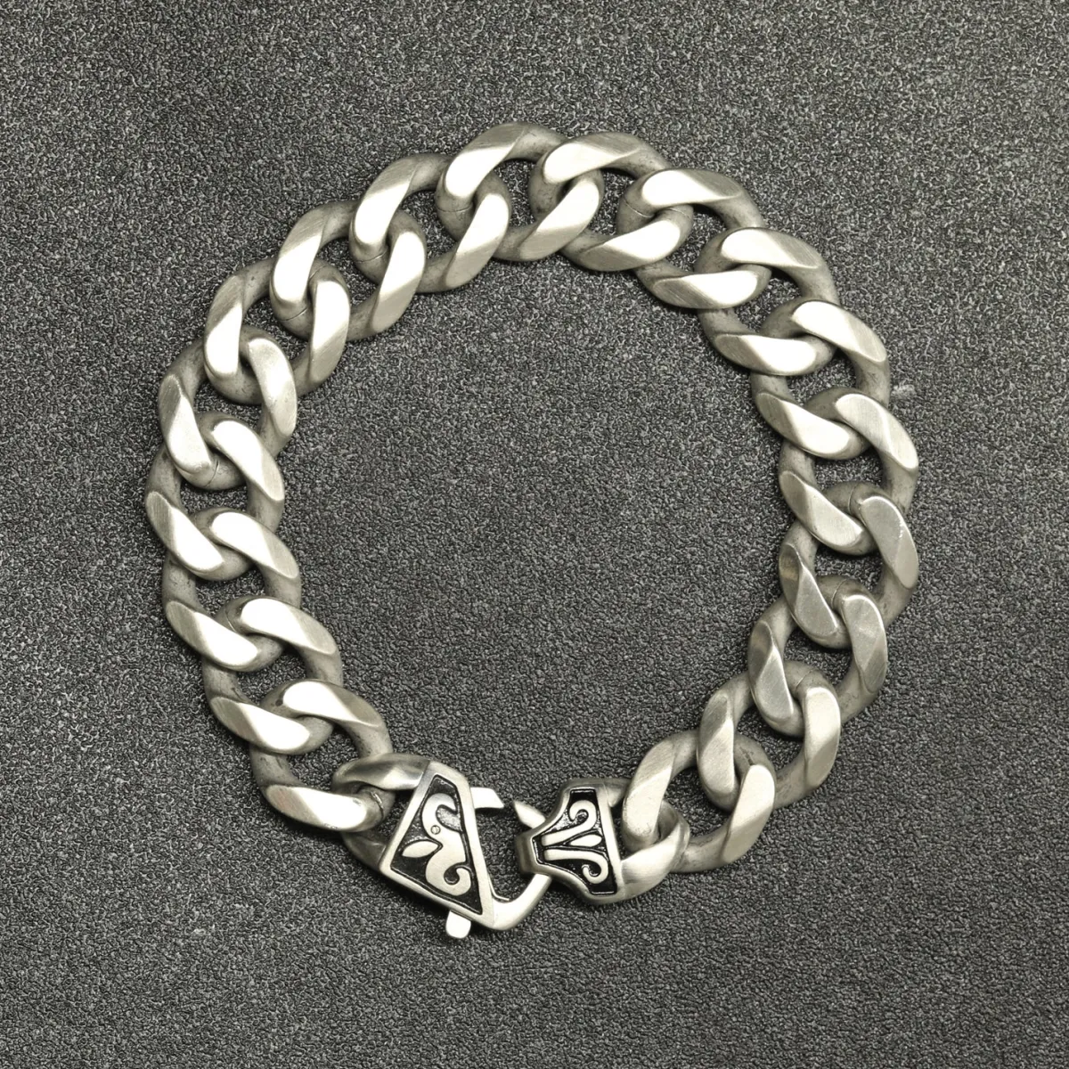 Sale Slate - Teräsranneketju 15mm Ranneketjut|Bikerit