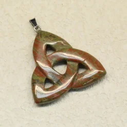 Sale Unakiitti - Triquetra-riipus Unakiitti|Kaulakorut Ja Riipukset